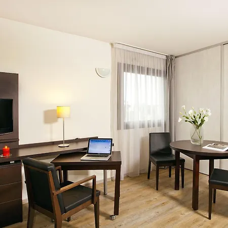 Residhome Aparthotel 3*