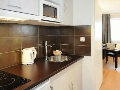 Residhome Apartmanhotel
